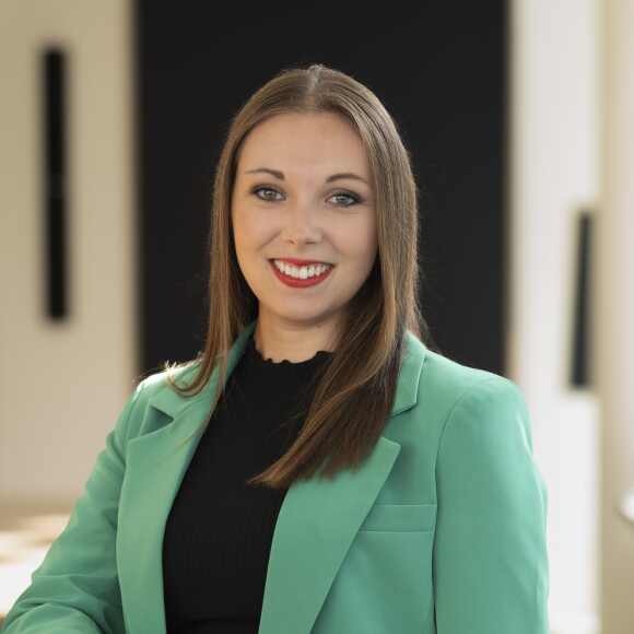 Katharina Menrad - Consultant - SpotCom 